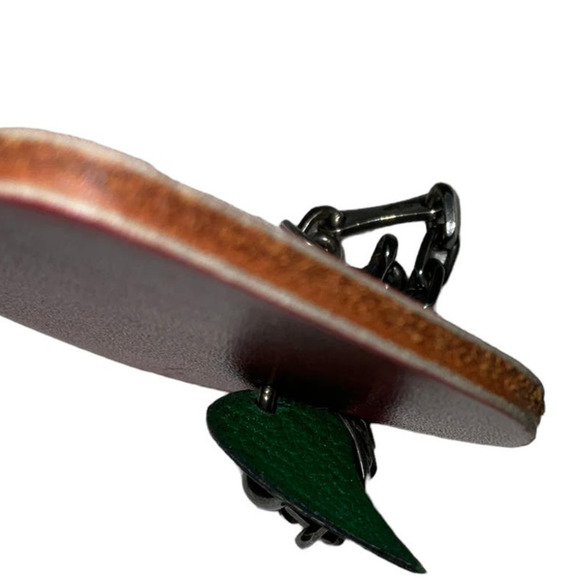 Hermès Hermes Red Apple shaped charm with gunmetal chain attachment Boxed - Picture 5 of 13